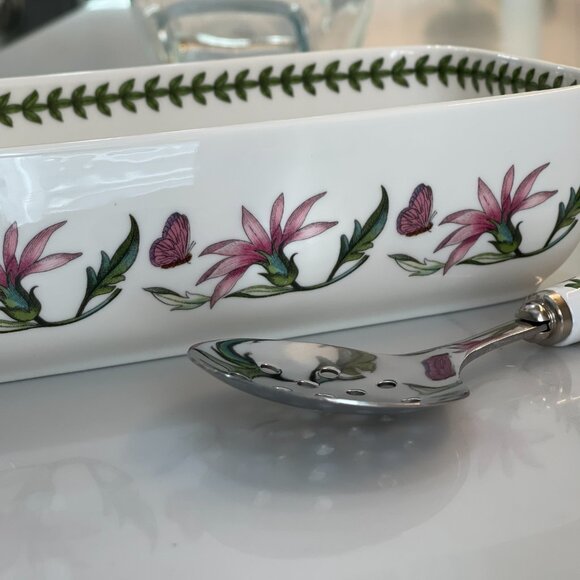 Botanical Garden Cranberry Dish with Slotted Spoon, 2-Piece Set-NEW - Picture 14 of 15